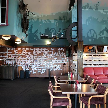 Fox Glacier Pod Hostel & Inn エクステリア 写真
