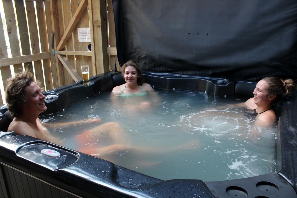 Fox Glacier Pod Hostel & Inn エクステリア 写真