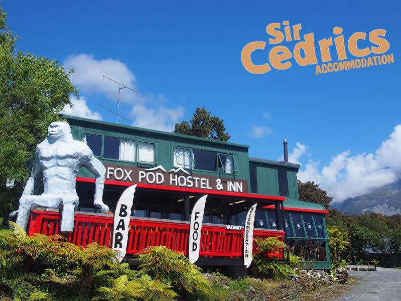 Fox Glacier Pod Hostel & Inn エクステリア 写真