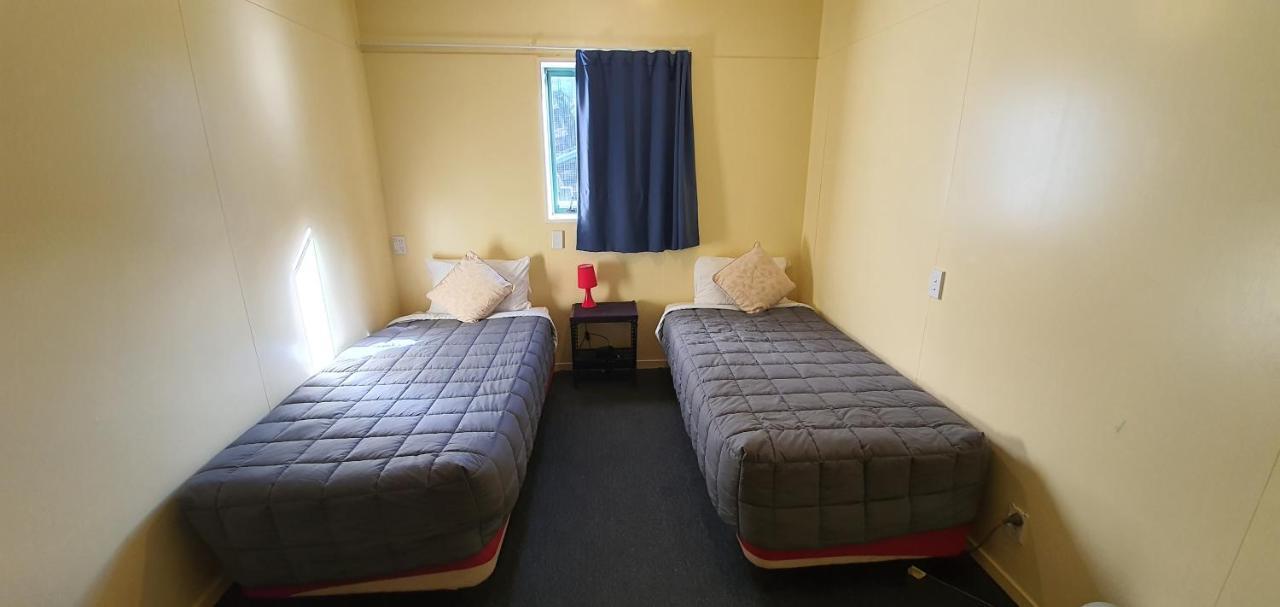 Fox Glacier Pod Hostel & Inn エクステリア 写真
